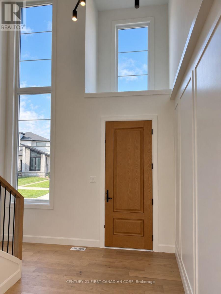 3883 Big Leaf Trail, London South, Ontario  N6P 0J9 - Photo 2 - X13132758