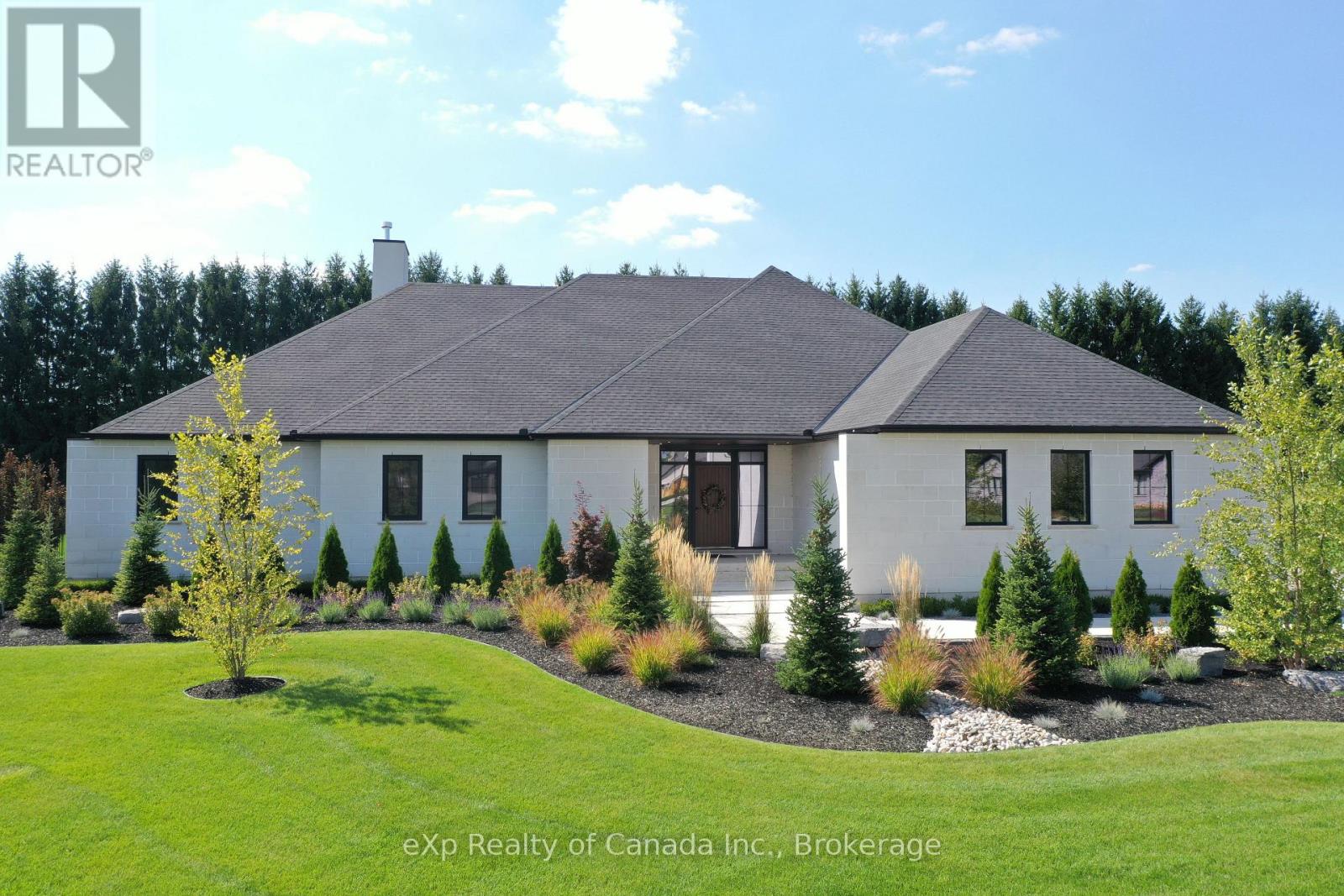 33 August Crescent, Norwich, Ontario  N0J 1R0 - Photo 2 - X13548454