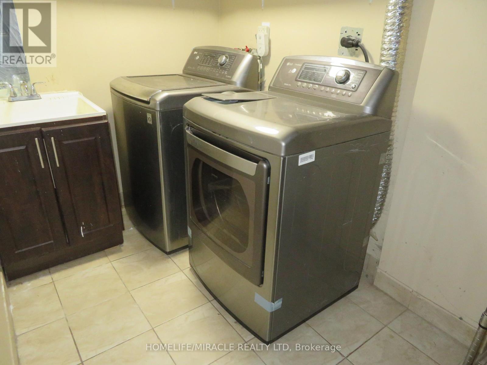 10 Pine Bough Manor, Richmond Hill, Ontario  L4S 1A4 - Photo 23 - N13524598