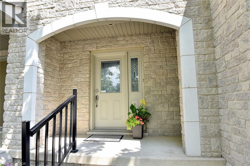 121 Foxborough Drive, Ancaster, Ontario  L9G 4Z1 - Photo 6 - 40845644