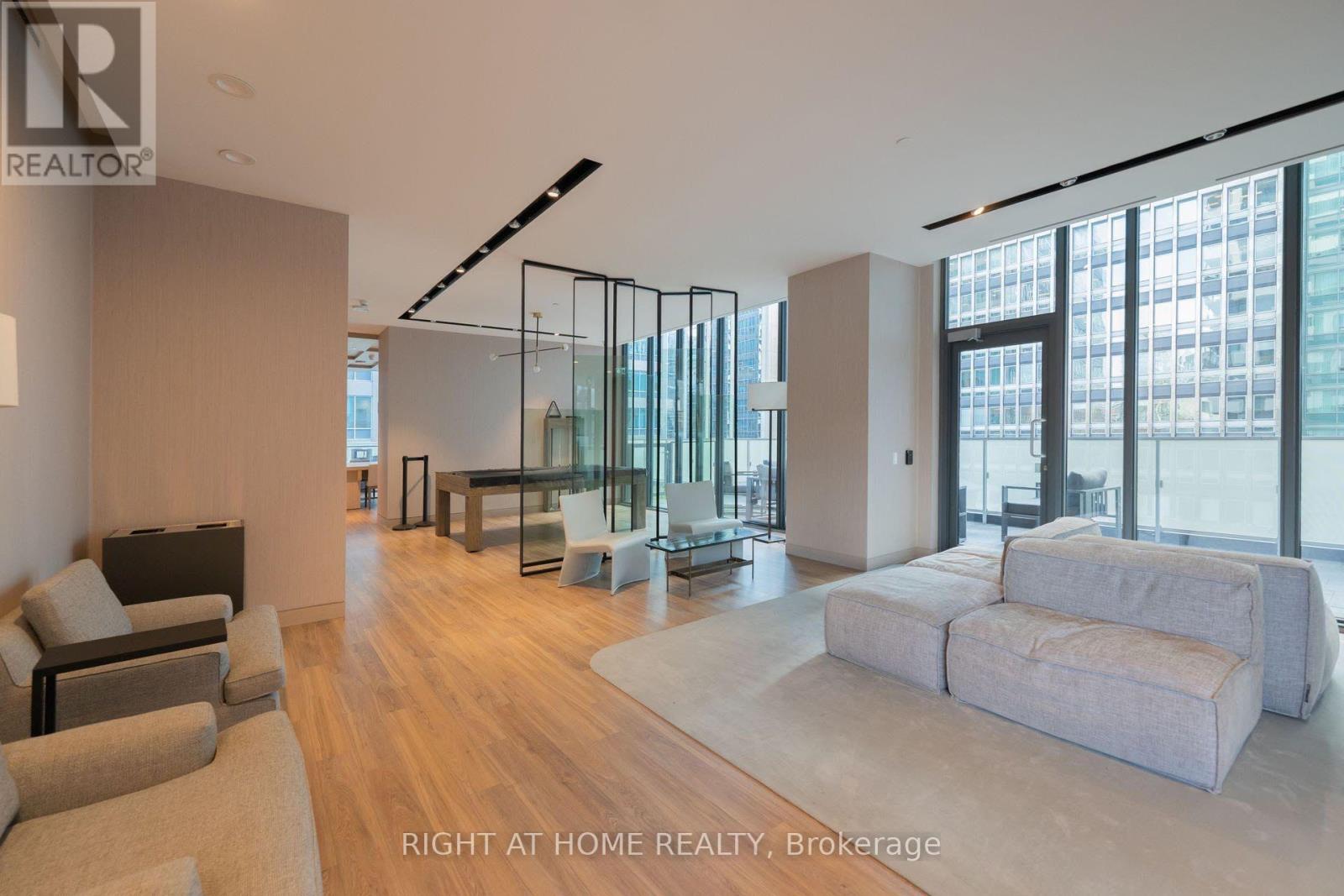 715 - 25 Richmond Street E, Toronto, Ontario  M5C 0A6 - Photo 4 - C13546820