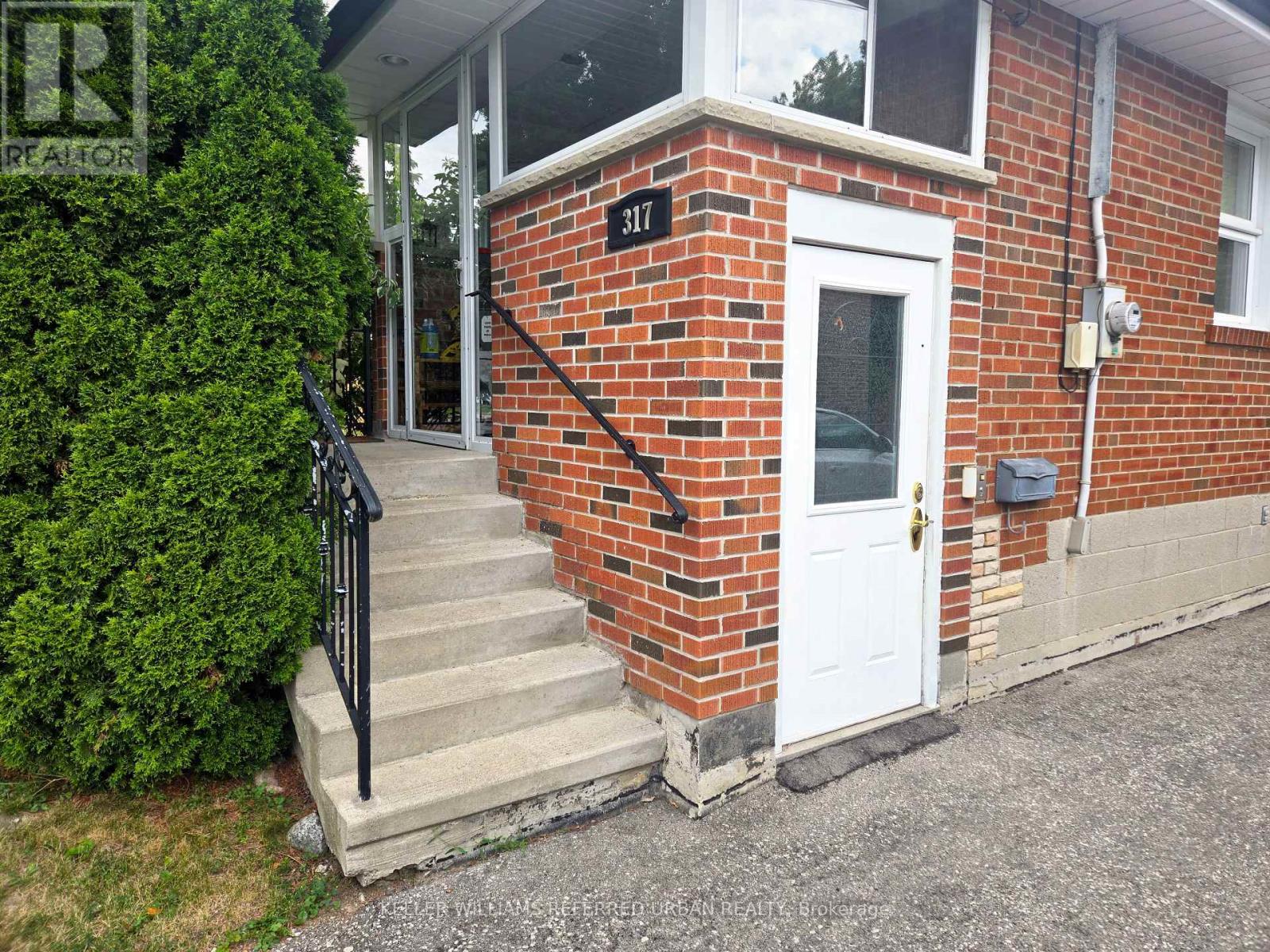 317 Patricia Avenue, Toronto, Ontario  M2R 2M6 - Photo 3 - C13548726