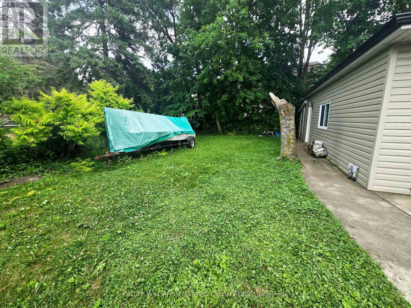 317 Patricia Avenue, Toronto, Ontario  M2R 2M6 - Photo 9 - C13548726