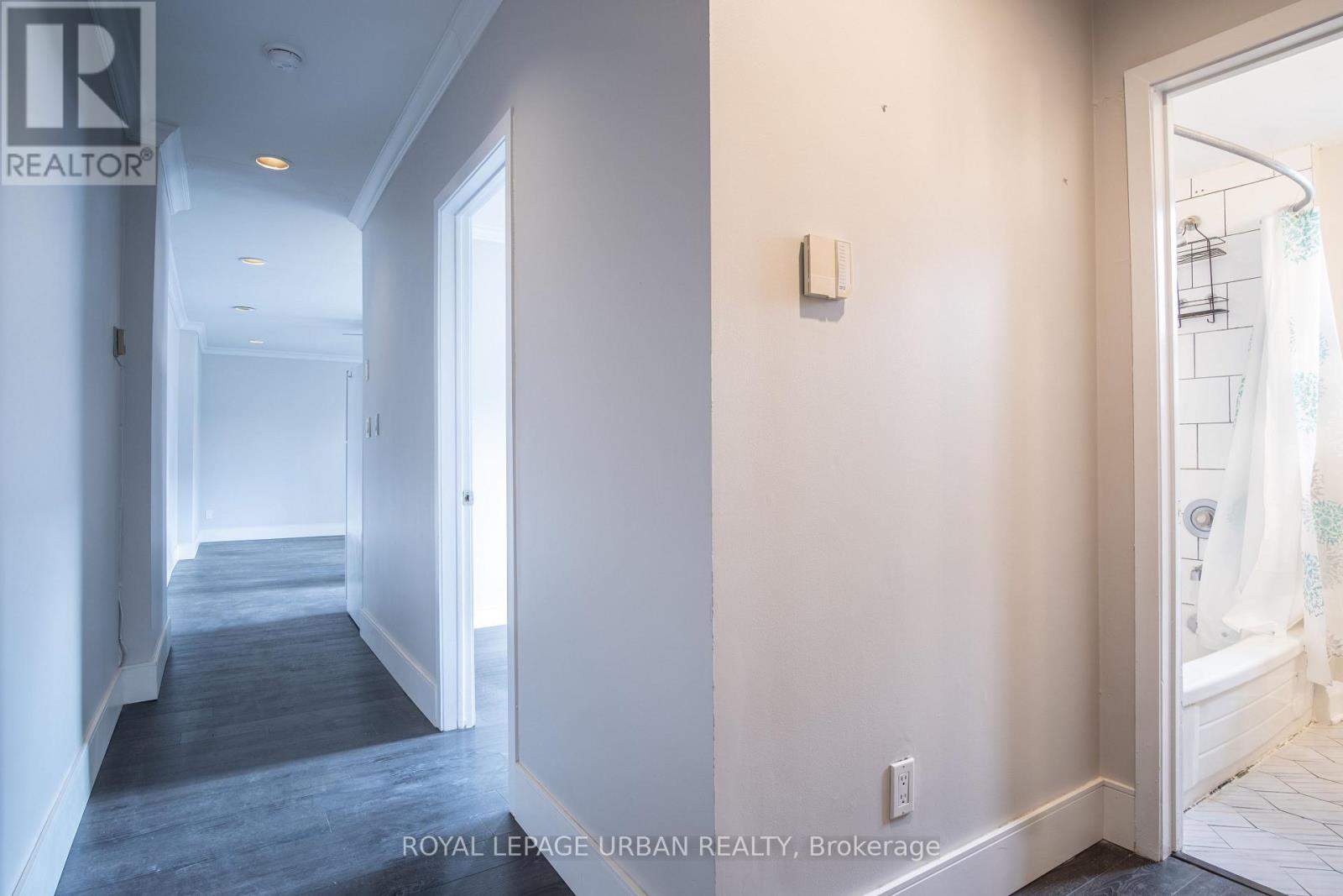 2 - 636 Danforth Avenue, Toronto, Ontario  M4K 1R2 - Photo 2 - E13548584