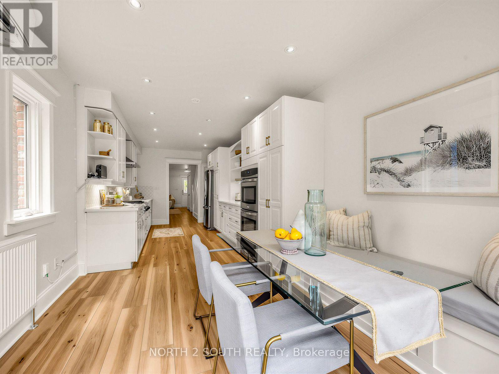 47 Bellefair Avenue, Toronto, Ontario  M4L 3T7 - Photo 25 - E13548692