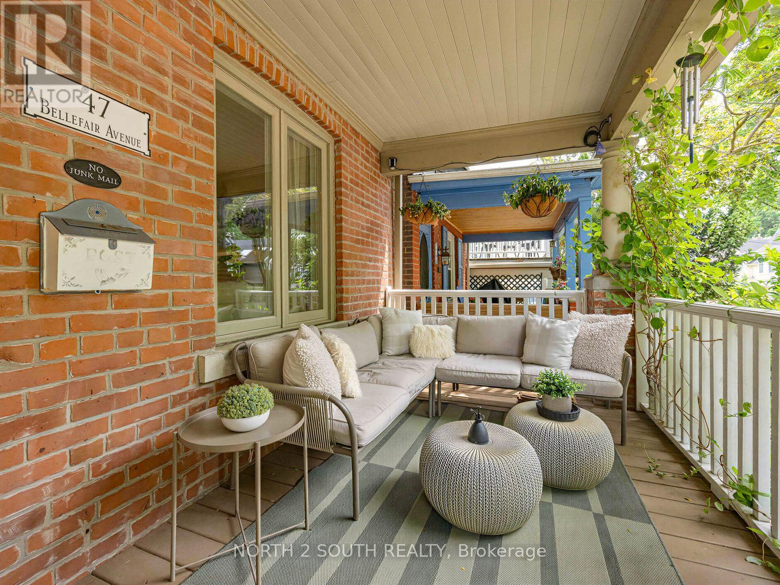 47 Bellefair Avenue, Toronto, Ontario  M4L 3T7 - Photo 3 - E13548692