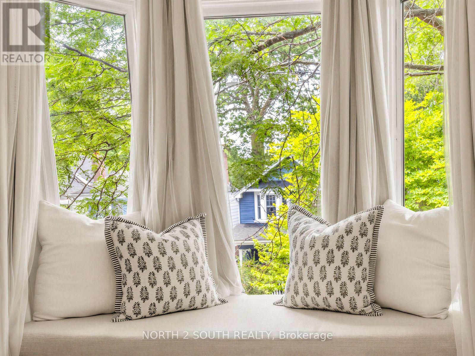 47 Bellefair Avenue, Toronto, Ontario  M4L 3T7 - Photo 36 - E13548692
