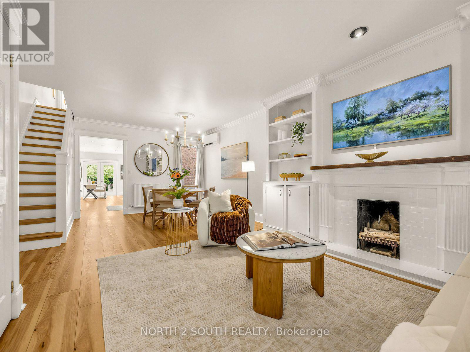 47 Bellefair Avenue, Toronto, Ontario  M4L 3T7 - Photo 4 - E13548692