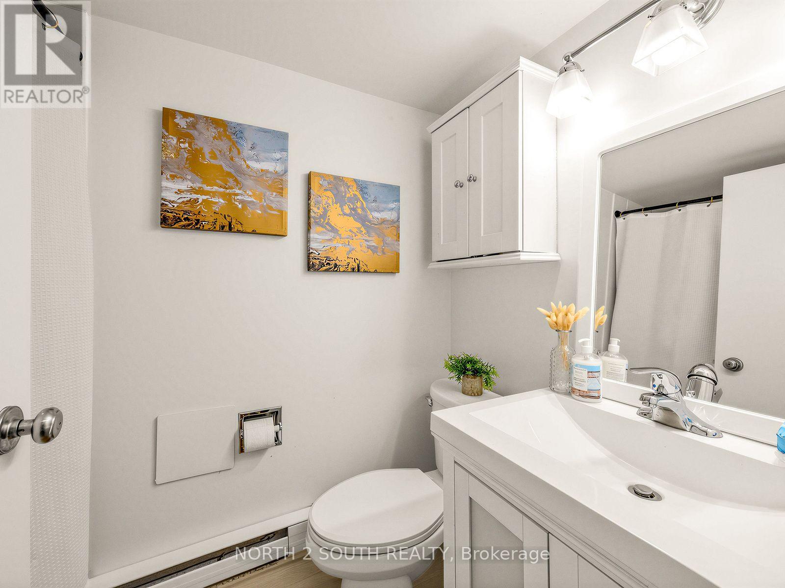 47 Bellefair Avenue, Toronto, Ontario  M4L 3T7 - Photo 42 - E13548692