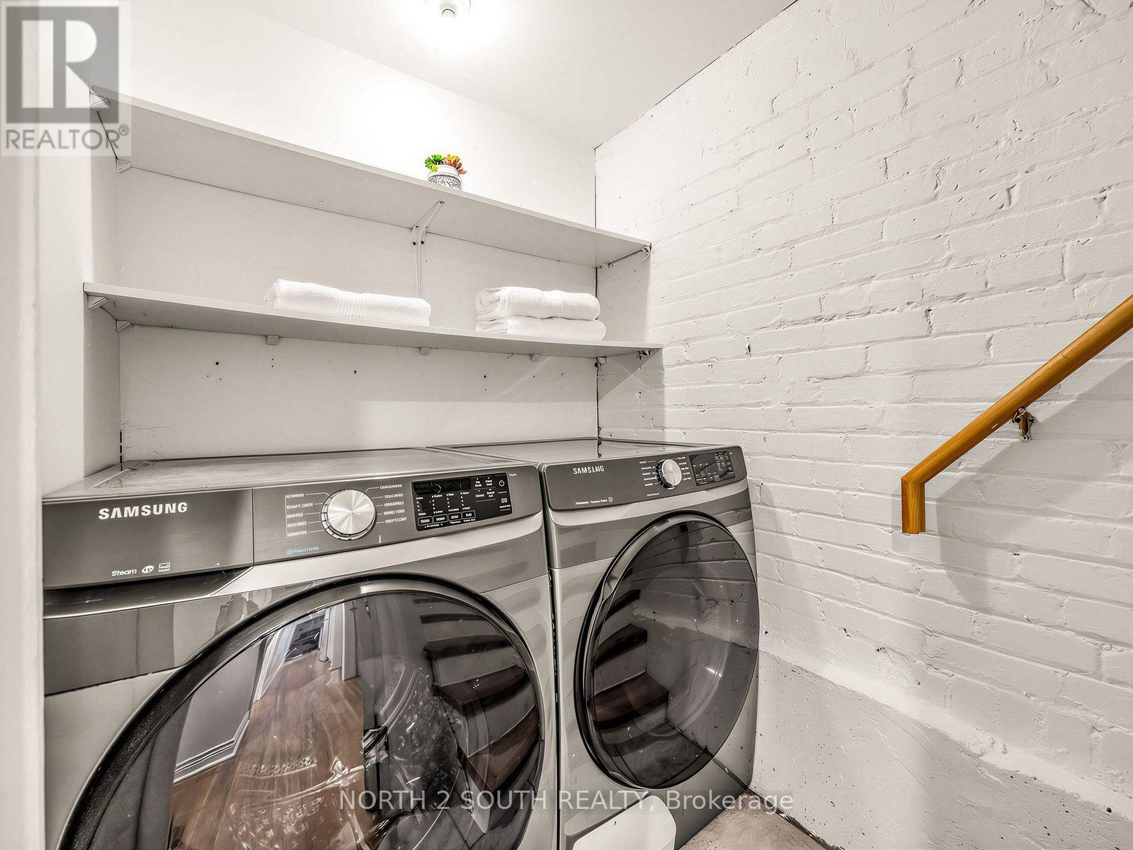 47 Bellefair Avenue, Toronto, Ontario  M4L 3T7 - Photo 43 - E13548692