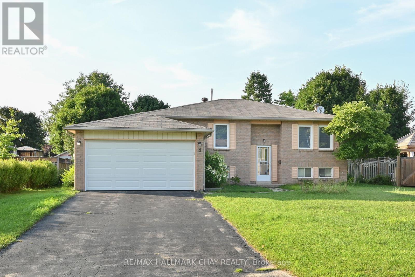 3 JOHN JAMES DRIVE, Essa (Angus)