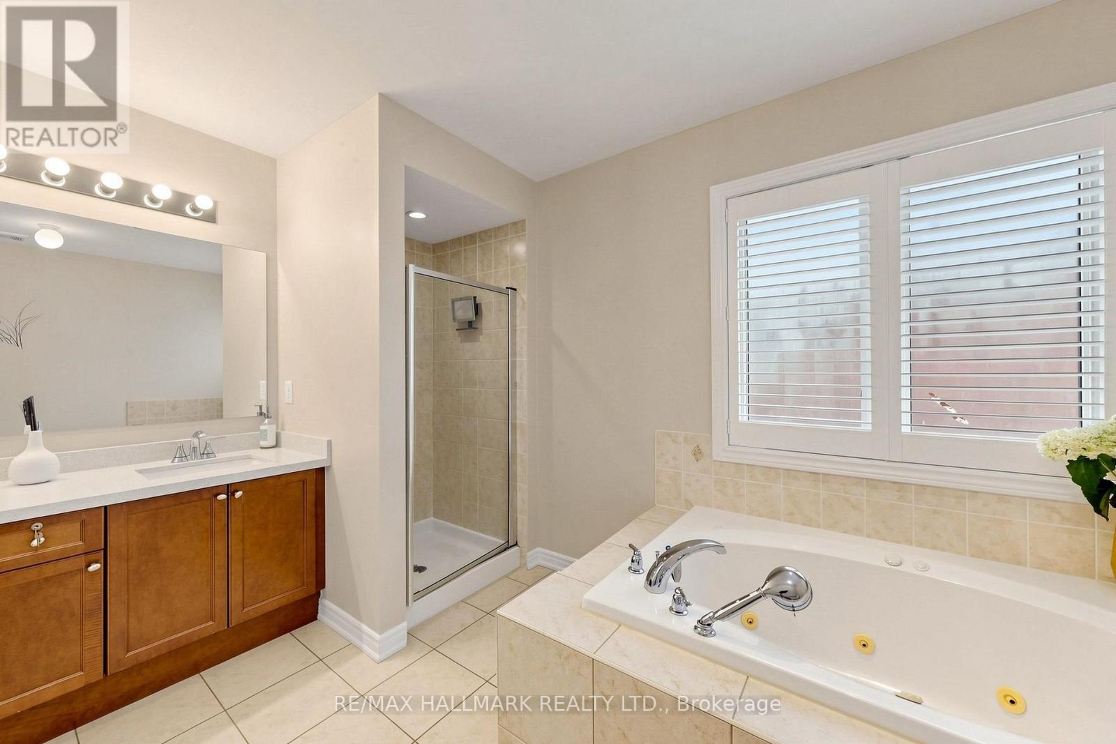 14 Kerr Lane, Aurora, Ontario  L4G 0E5 - Photo 23 - N13548506