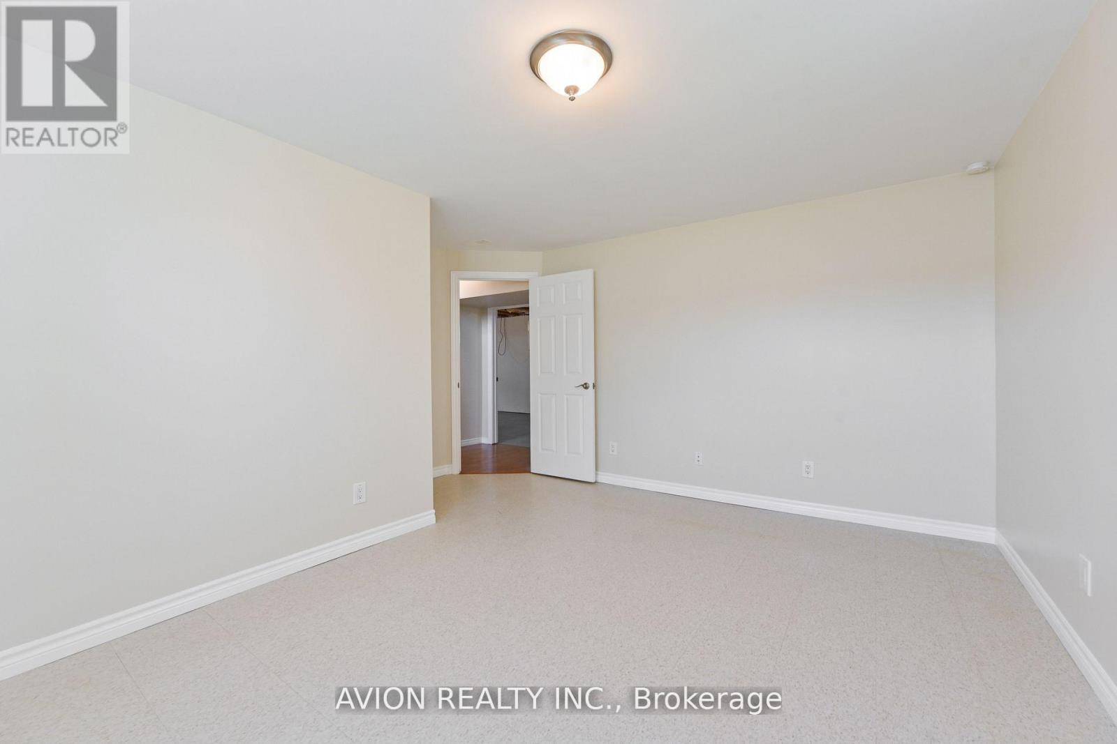 356 Tampa Drive, Georgina, Ontario  L4P 3A4 - Photo 18 - N13548518