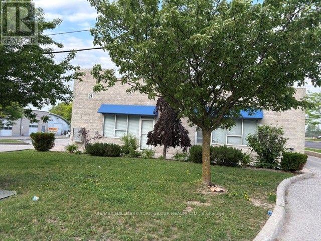 21 Industry Street, Aurora, Ontario  L4G 1X6 - Photo 4 - N13548582