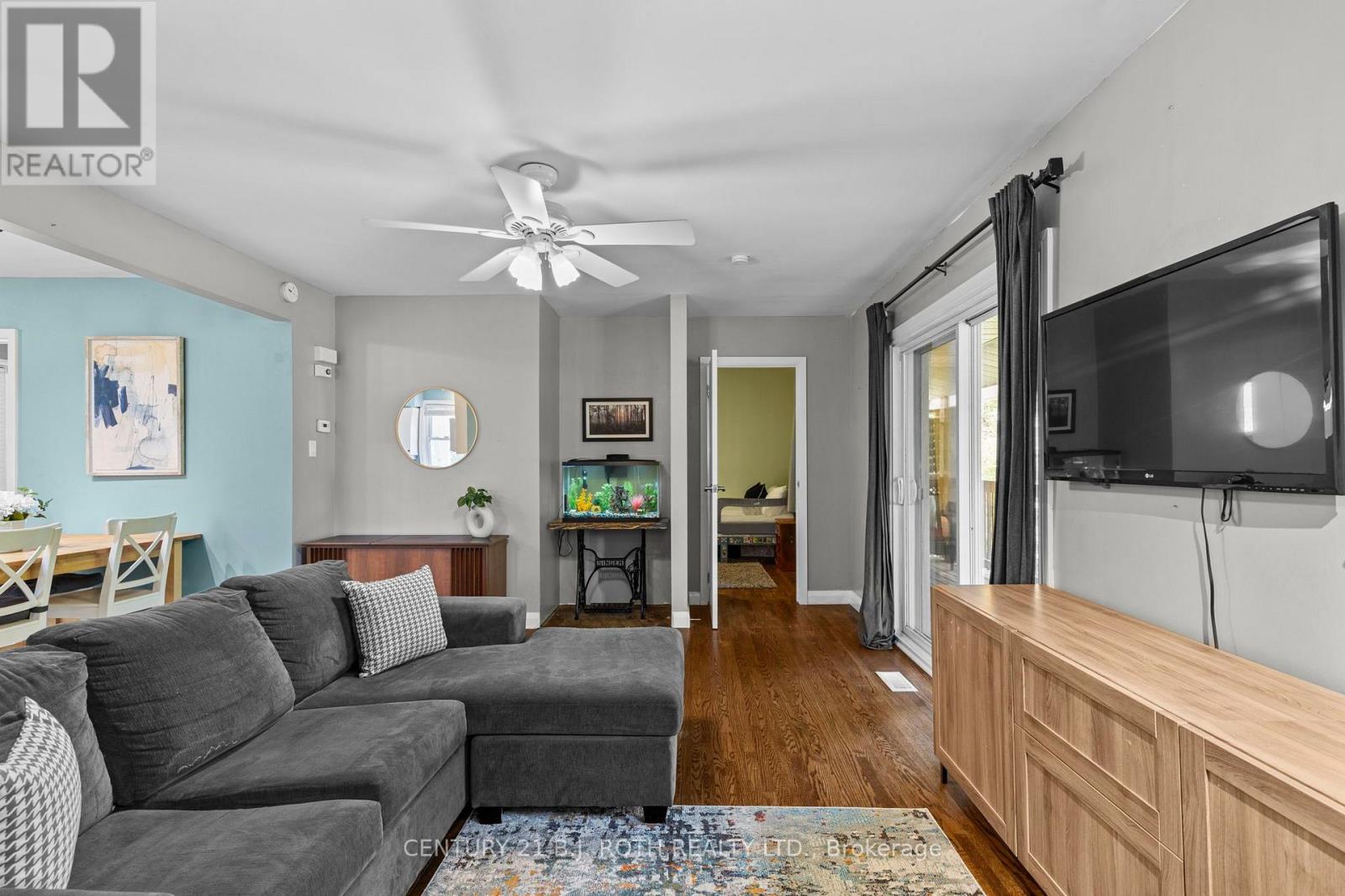 7 Vine Street, Barrie, Ontario  L4N 2B1 - Photo 11 - S13548390
