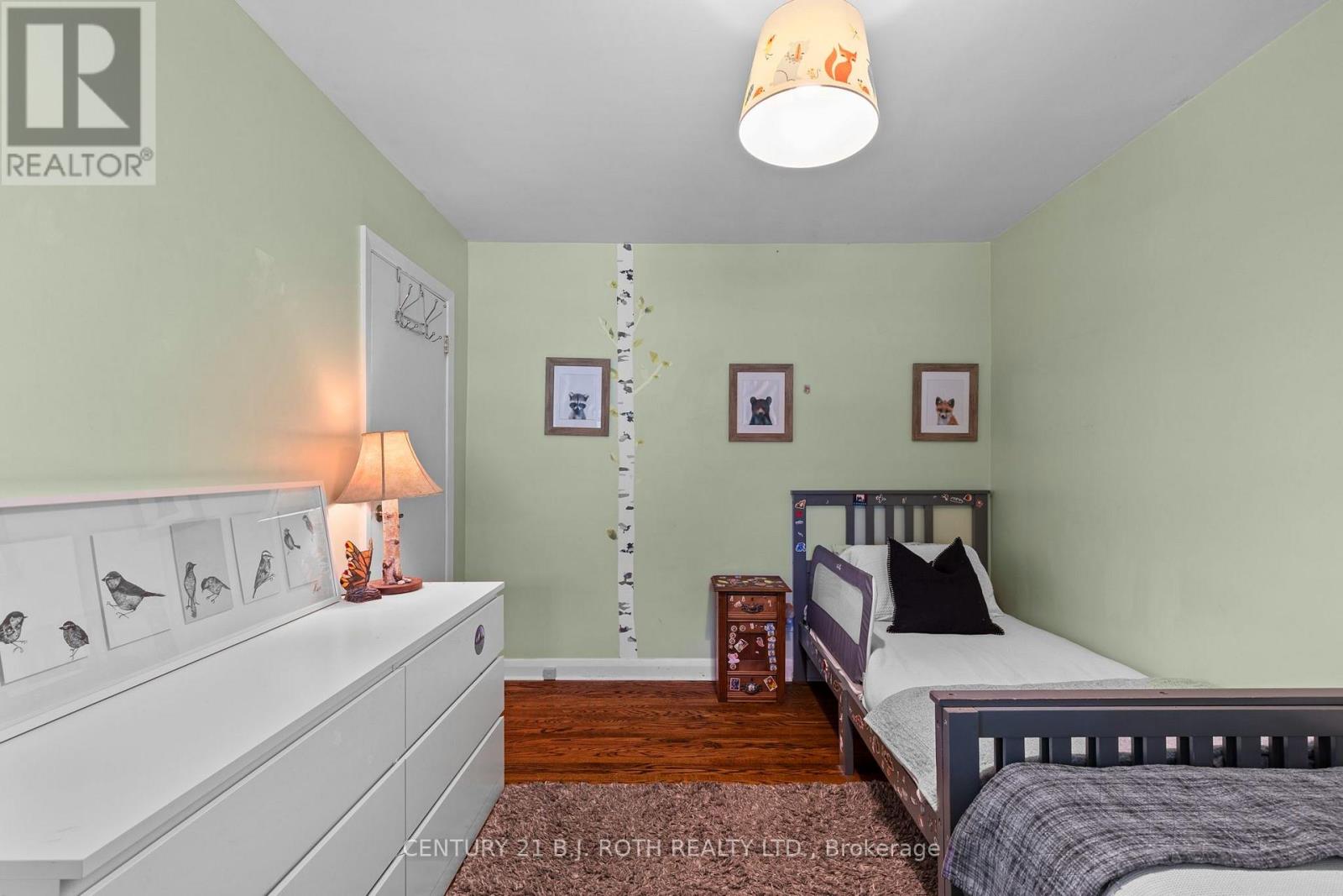 7 Vine Street, Barrie, Ontario  L4N 2B1 - Photo 17 - S13548390