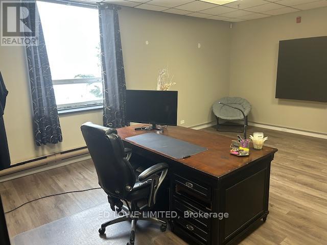 97 - 164 Innisfil Street, Barrie (400 North), Ontario L4N 3E7 - Photo 3 - S13548418