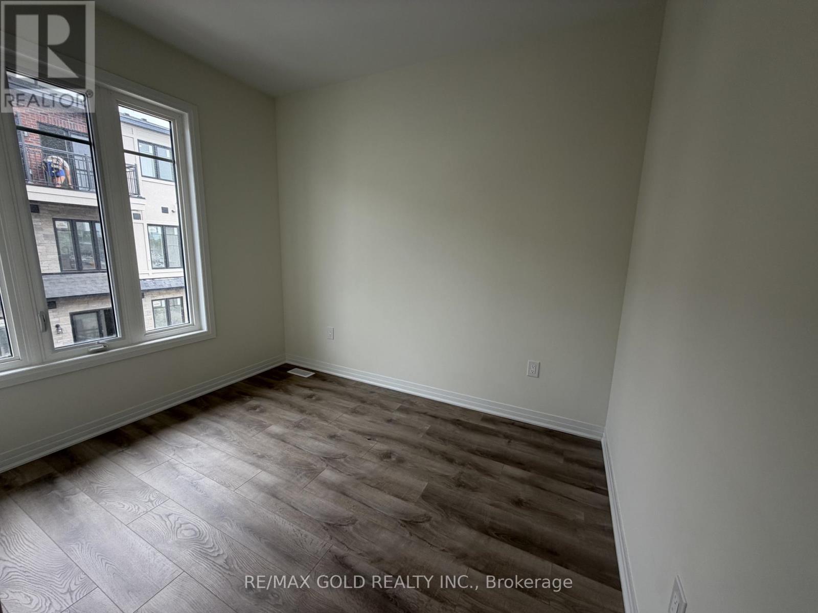 702 Royal Front Street, Mississauga, Ontario L4Y 0C8 - Photo 14 - W13548340