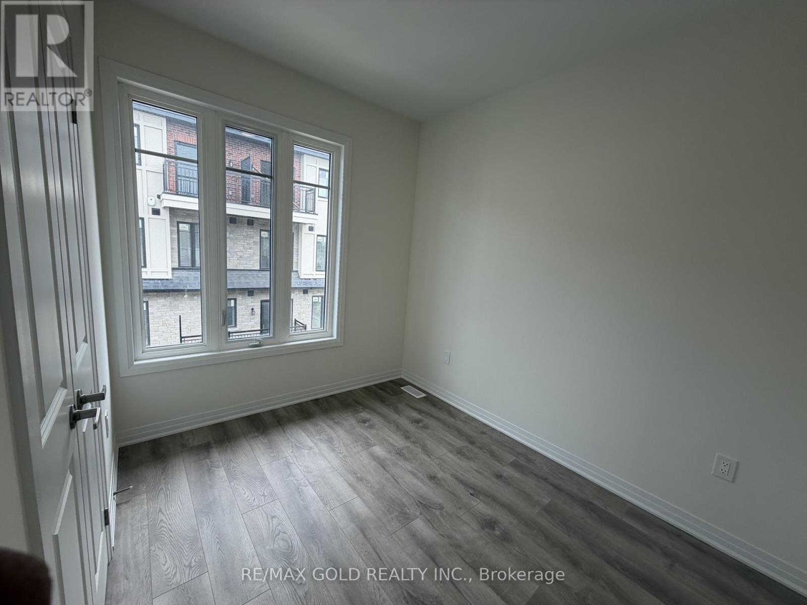 702 Royal Front Street, Mississauga, Ontario L4Y 0C8 - Photo 16 - W13548340