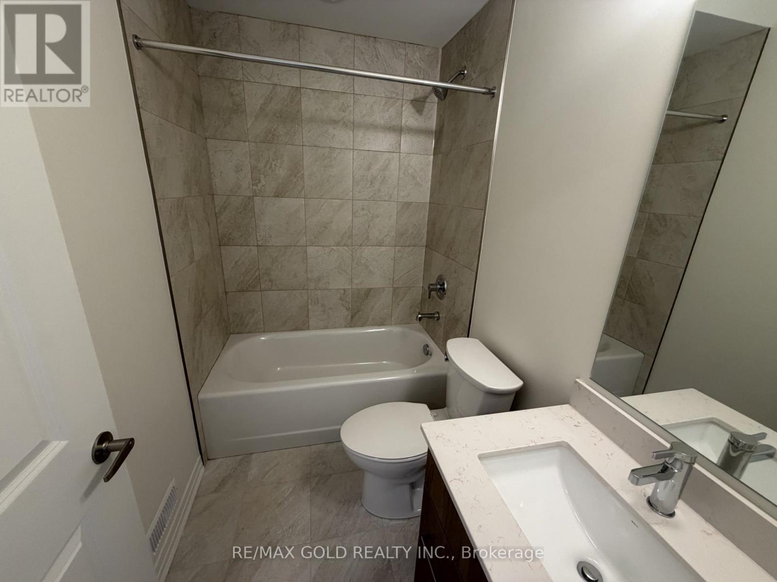 702 Royal Front Street, Mississauga, Ontario L4Y 0C8 - Photo 18 - W13548340