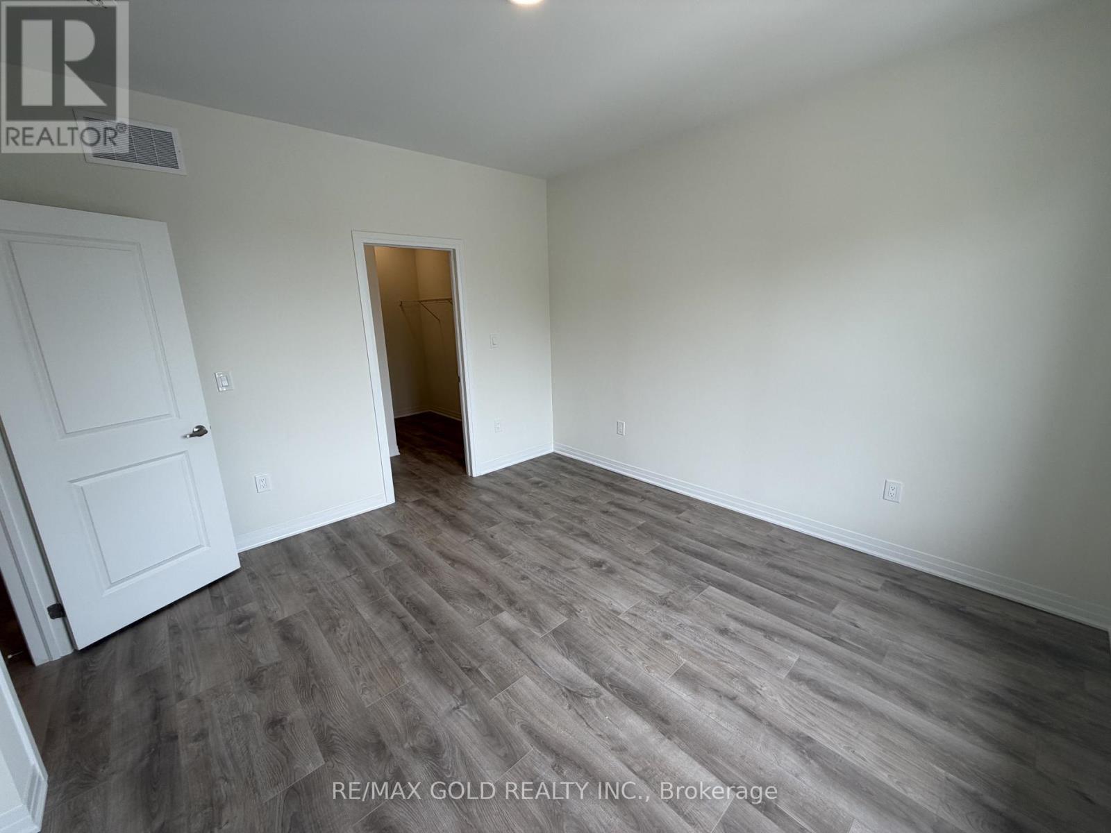 702 Royal Front Street, Mississauga, Ontario L4Y 0C8 - Photo 24 - W13548340