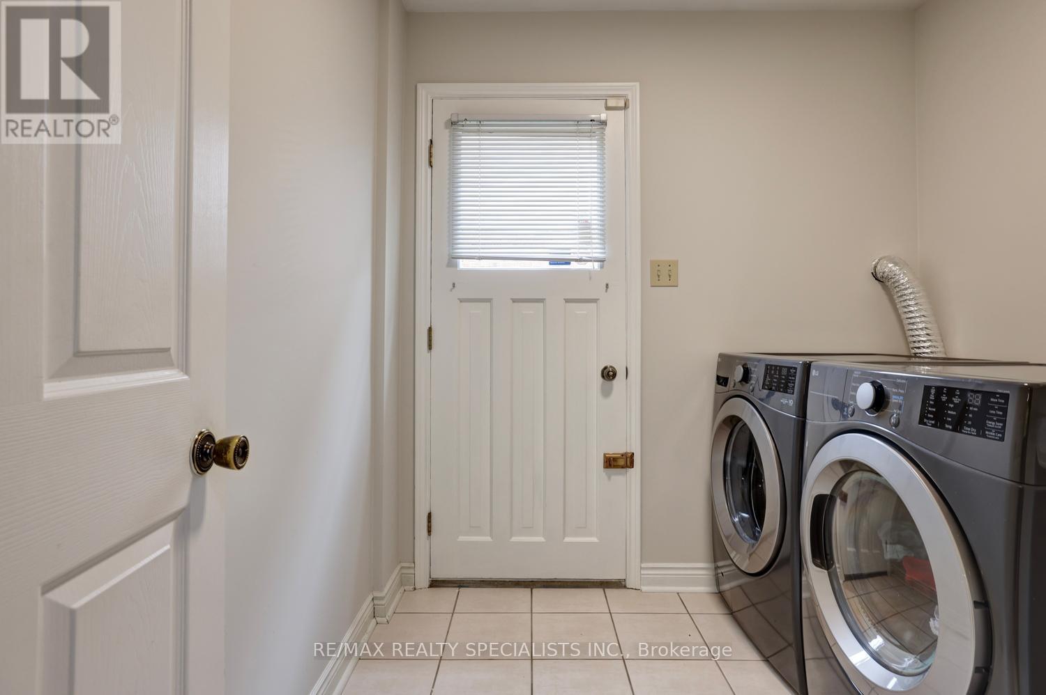 2510 Maid Marian Place, Mississauga, Ontario  L5K 2L9 - Photo 21 - W13548446