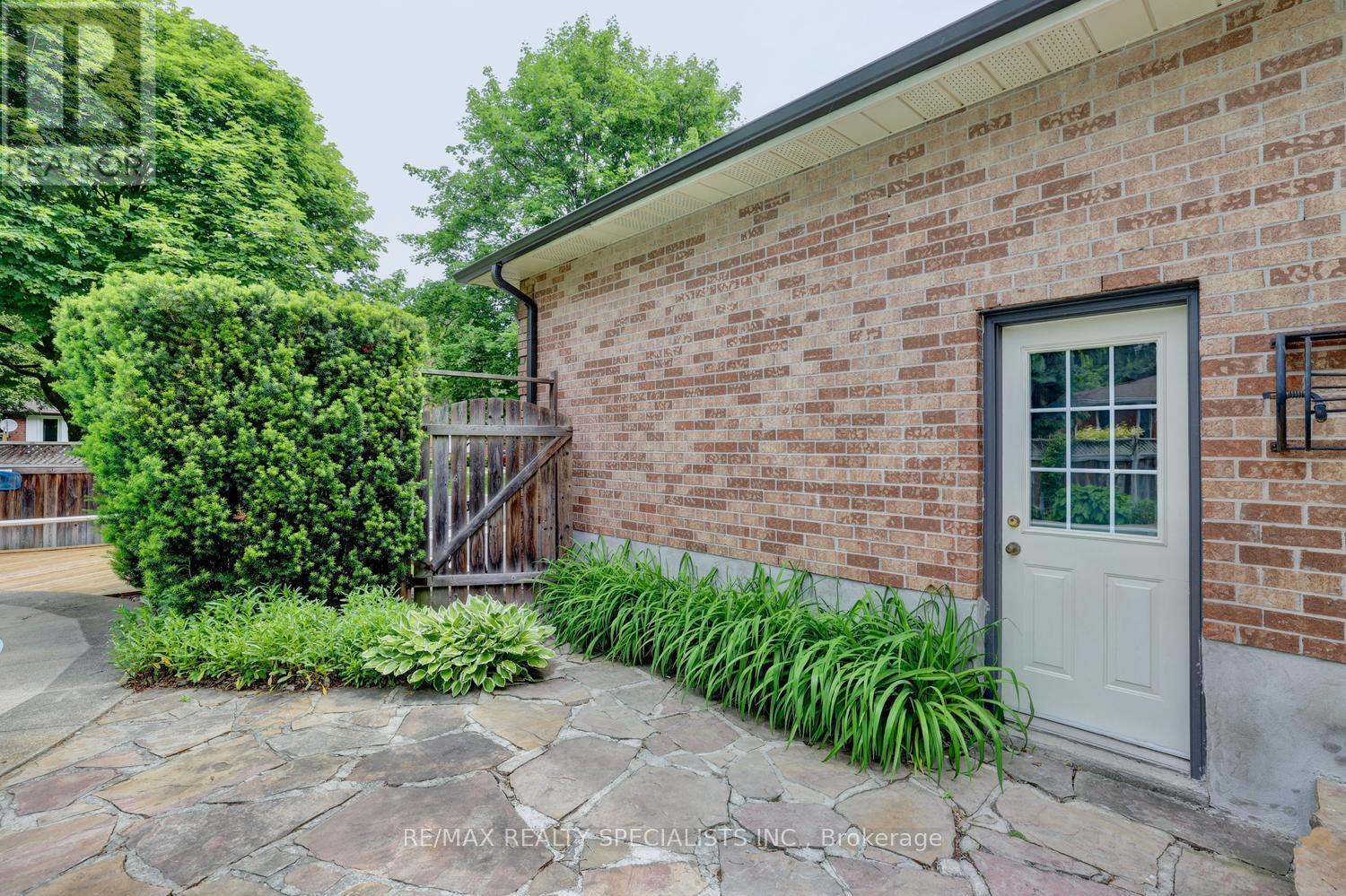 2510 Maid Marian Place, Mississauga, Ontario  L5K 2L9 - Photo 37 - W13548446