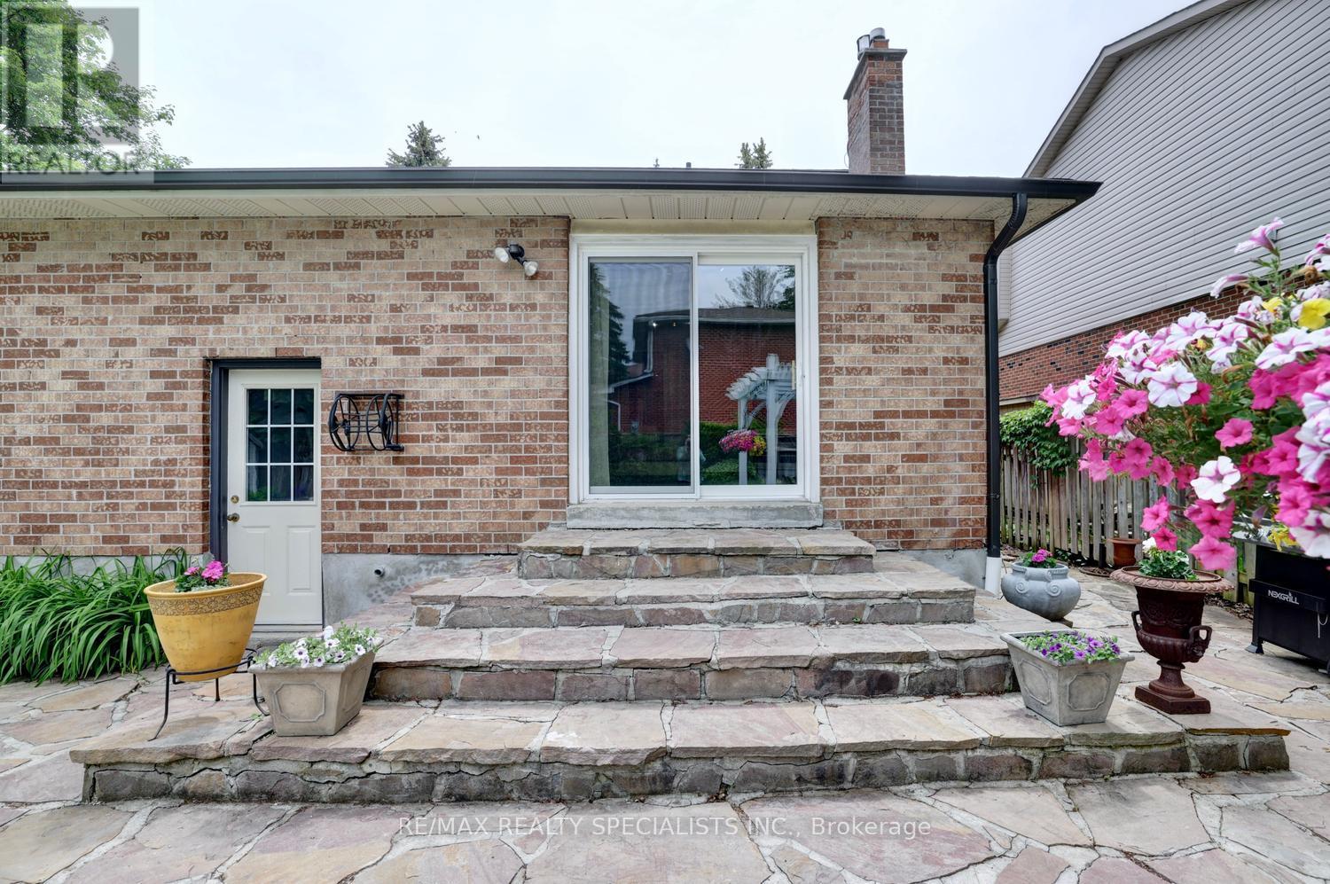 2510 Maid Marian Place, Mississauga, Ontario  L5K 2L9 - Photo 38 - W13548446