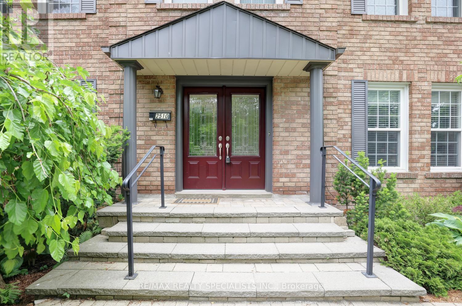 2510 Maid Marian Place, Mississauga, Ontario  L5K 2L9 - Photo 5 - W13548446
