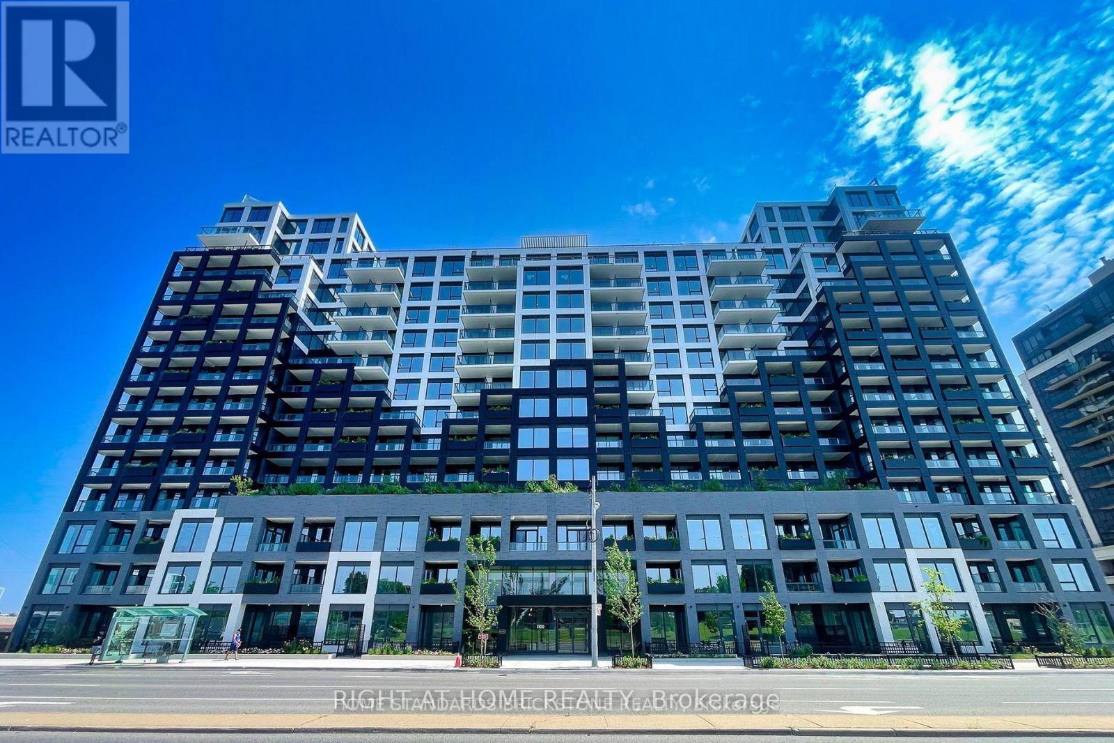 930 - 1100 SHEPPARD AVENUE W, Toronto (York University Heights)