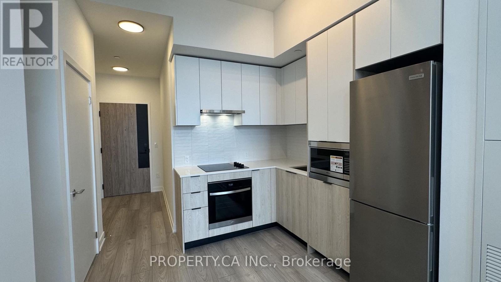910 - 1007 The Queensway, Toronto, Ontario  M8Z 0H4 - Photo 2 - W13548612
