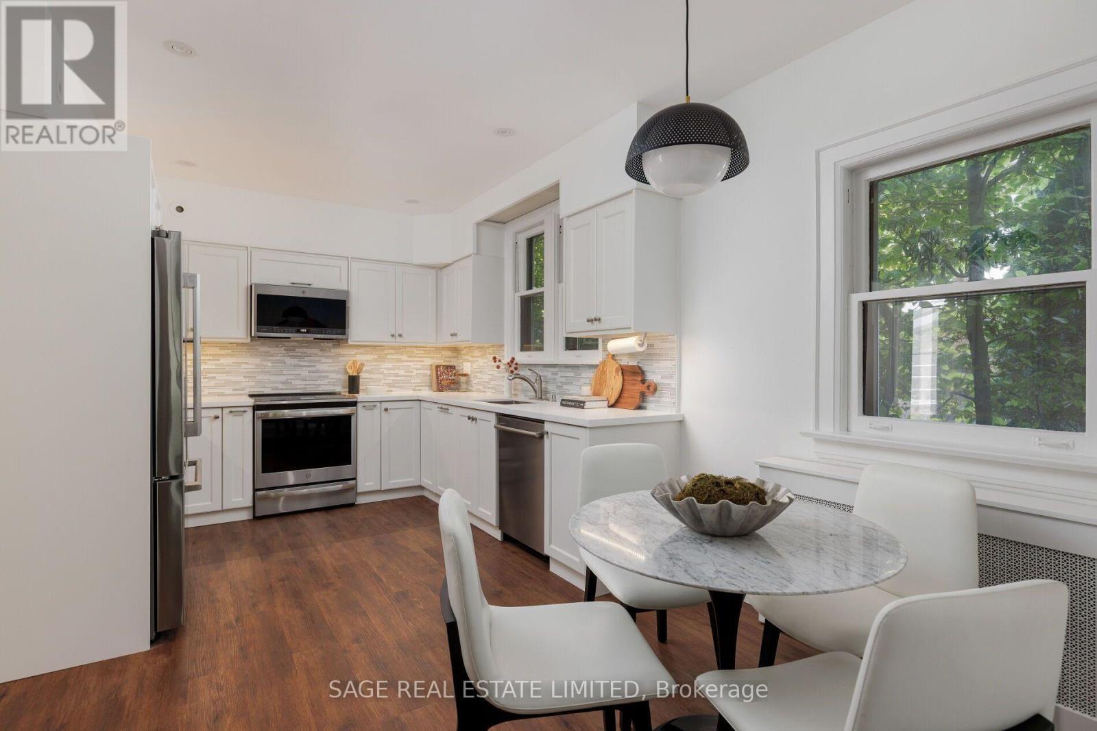 78 The Kingsway, Toronto, Ontario  M8X 2T5 - Photo 13 - W13548672
