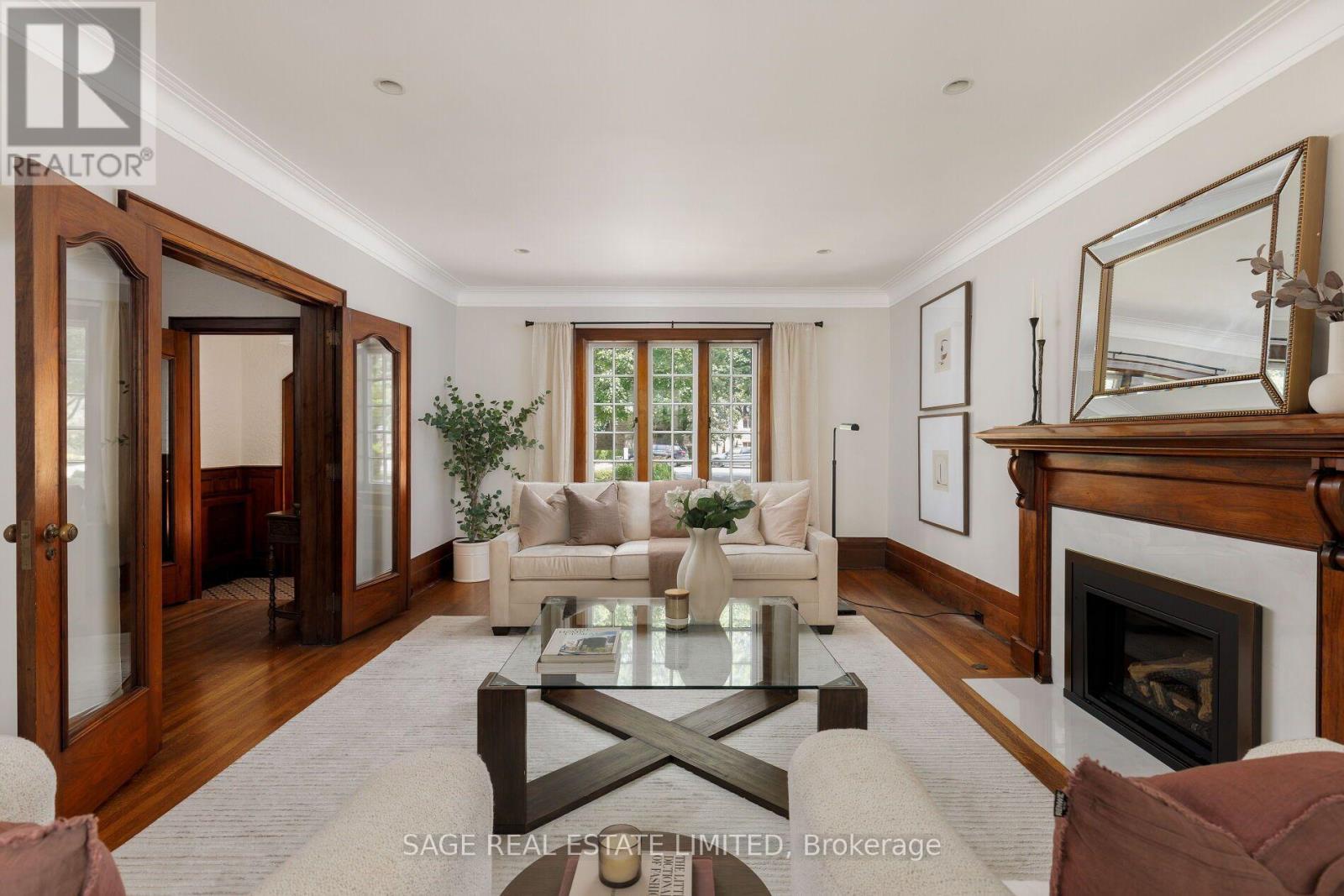 78 The Kingsway, Toronto, Ontario  M8X 2T5 - Photo 5 - W13548672