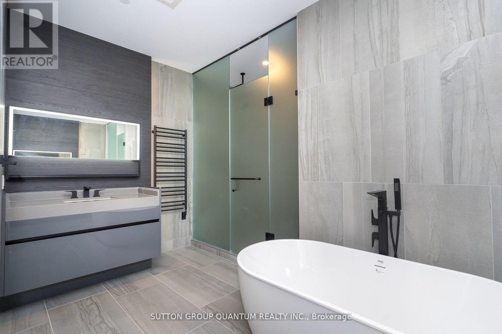 602 - 55 Port Street E, Mississauga, Ontario  L5G 4P3 - Photo 14 - W13548688