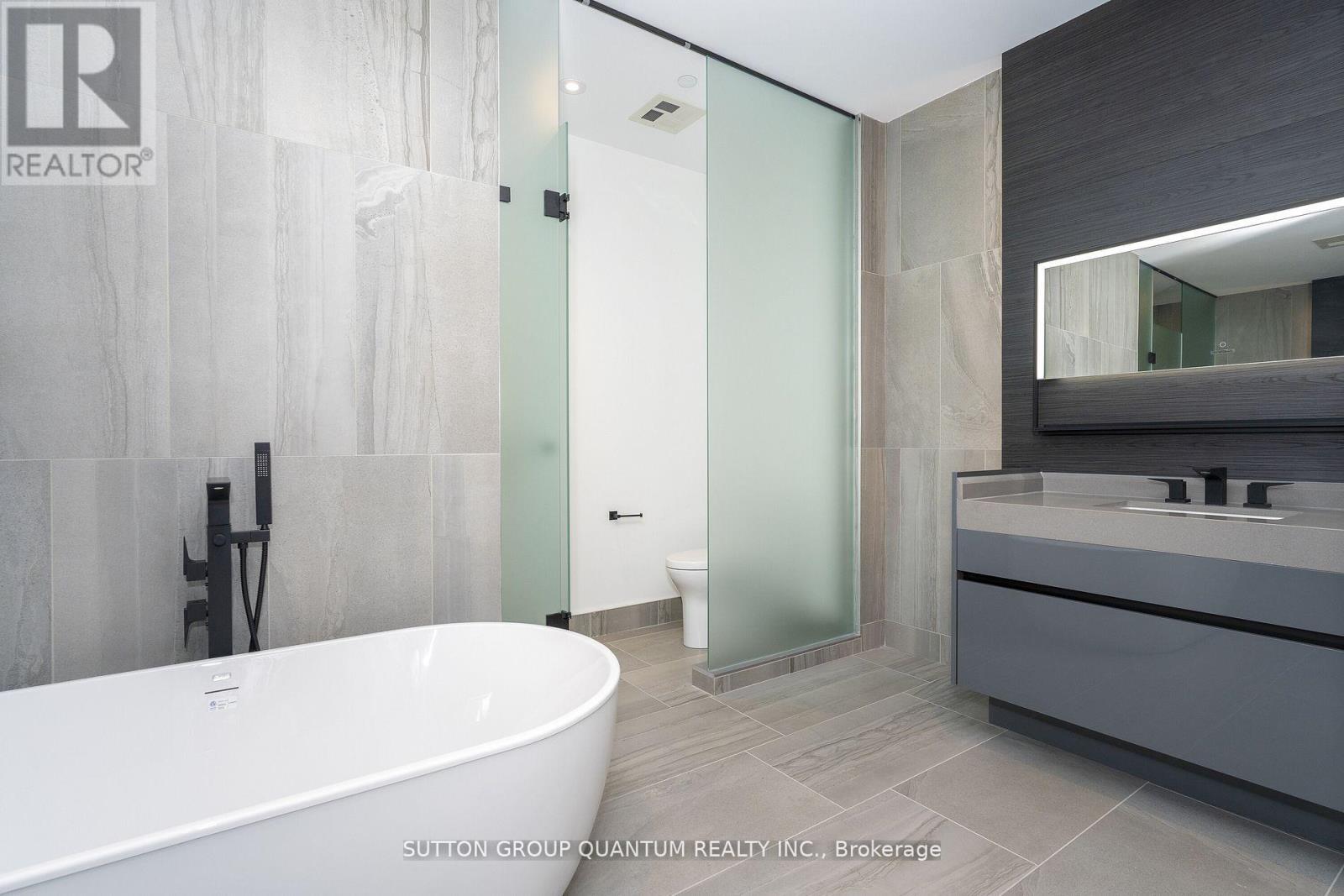 602 - 55 Port Street E, Mississauga, Ontario  L5G 4P3 - Photo 16 - W13548688