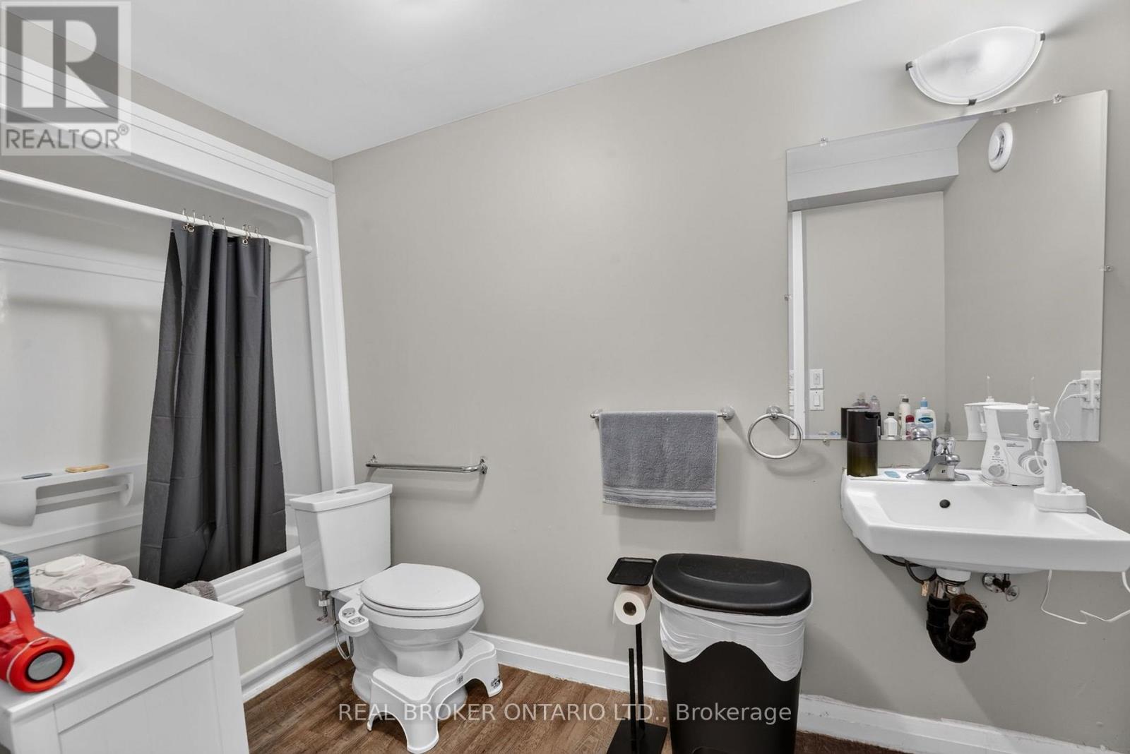 170 Bradford Street, Barrie, Ontario  L4N 3B5 - Photo 36 - S13537218