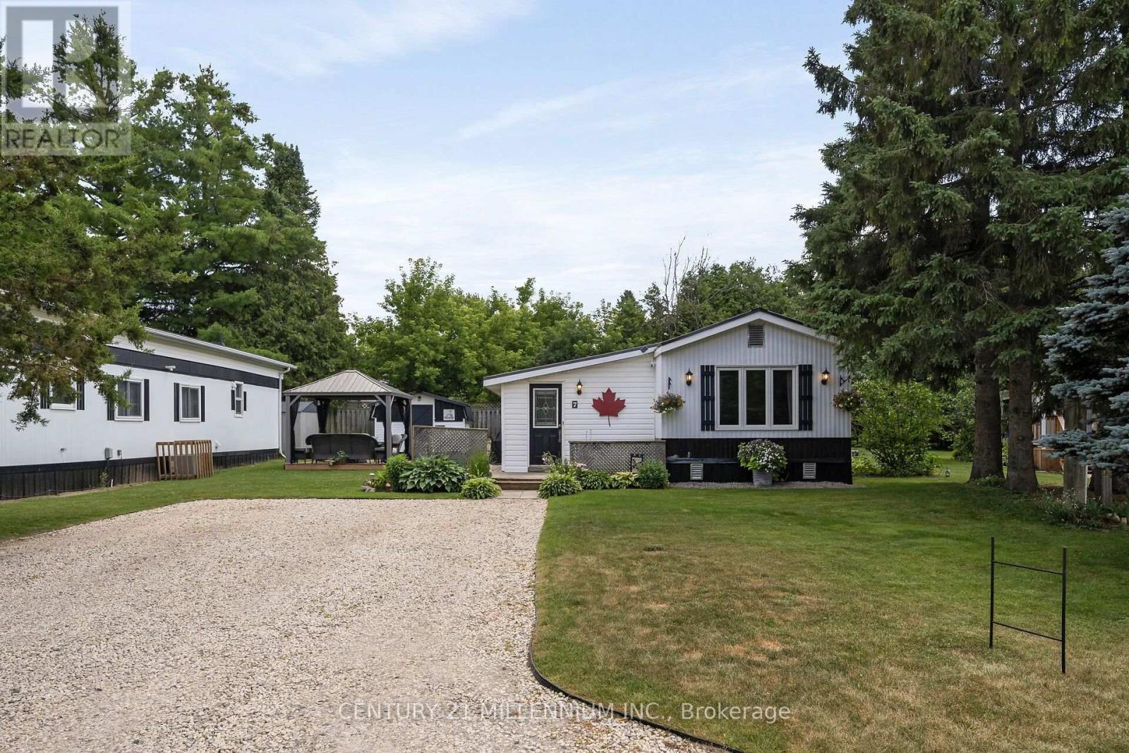 7 Laurel Lane, Erin, Ontario  N0B 1T0 - Photo 3 - X13548474