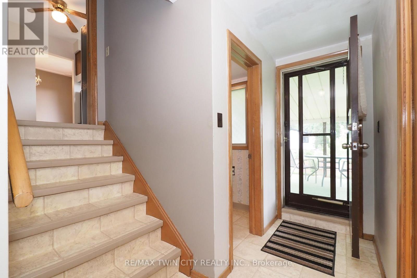 401 Forest Hill Drive, Waterloo, Ontario  N2M 4H3 - Photo 38 - X13548592