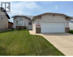 719 Parkland Drive, Brooks, Alberta