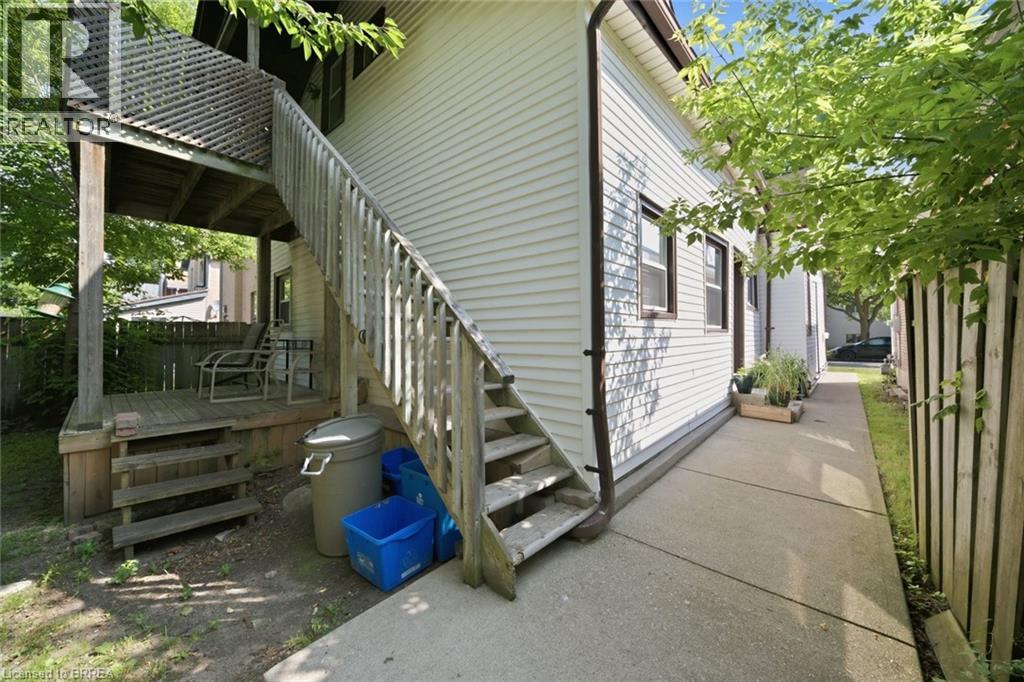 172 Albion Street Unit# Upper, Brantford, Ontario  N3T 3N2 - Photo 3 - 40846704