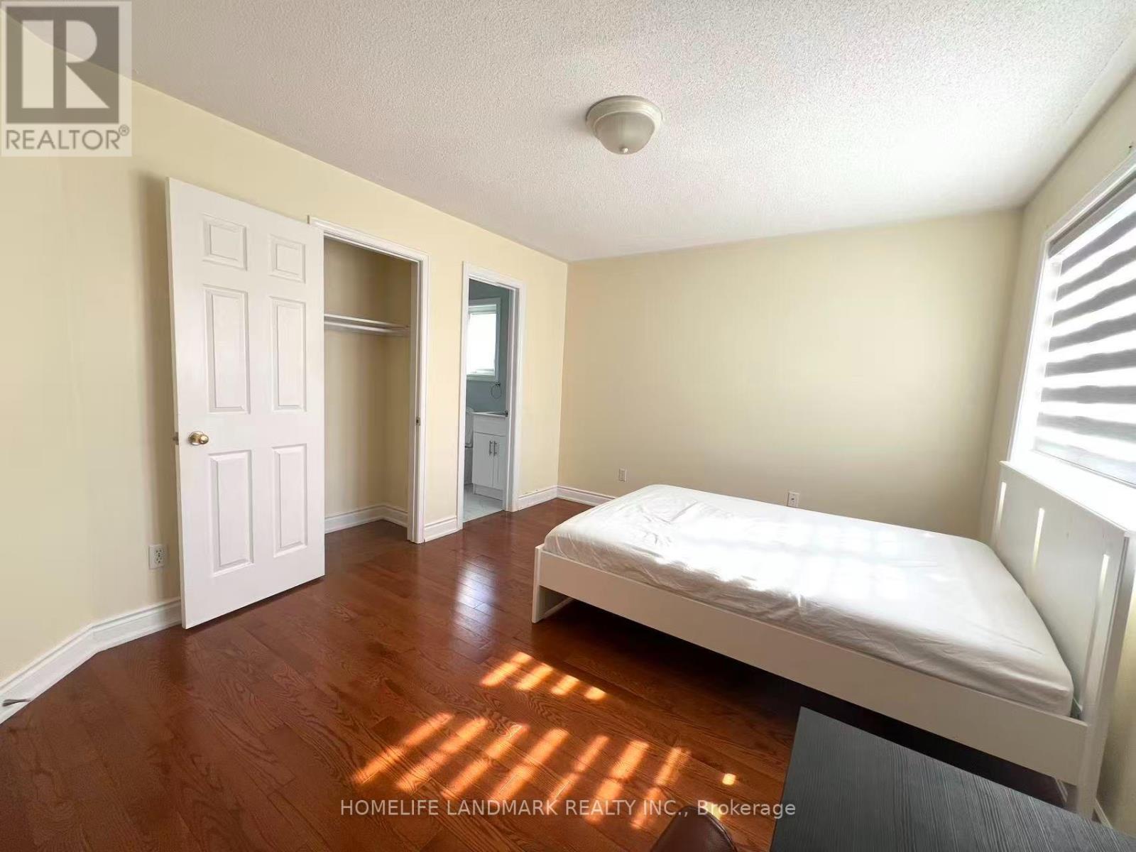 37 Cartmel Drive, Markham, Ontario  L3S 4P8 - Photo 5 - N13524806