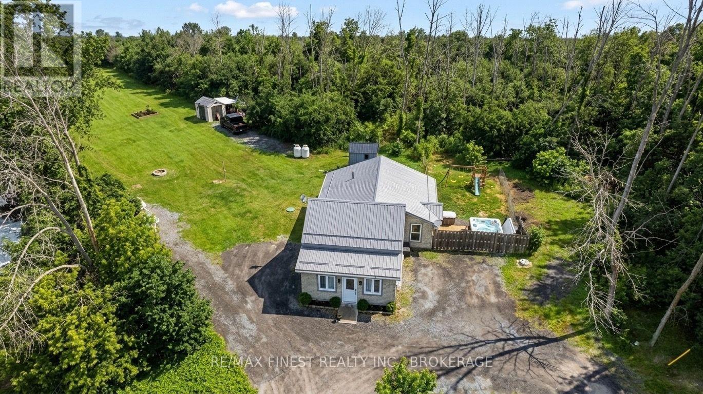 8297 County Road 2, Greater Napanee, Ontario