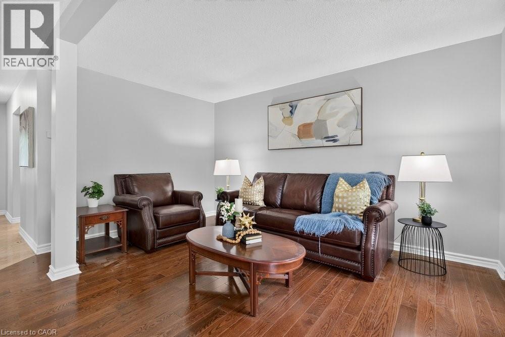 138 Memorial Avenue, Stoney Creek, Ontario  L8G 4C7 - Photo 2 - 40846691