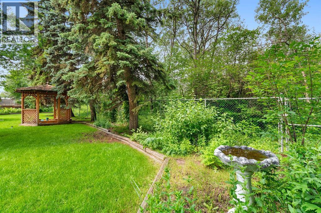10128 85 Avenue, Grande Prairie, Alberta  T8V 3K8 - Photo 7 - A2326545