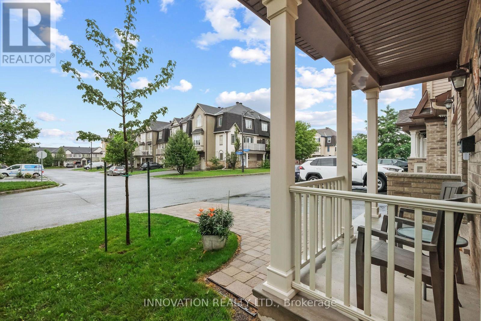 522 Meadowcreek Circle, Ottawa, Ontario  K2M 0J9 - Photo 2 - X13548858