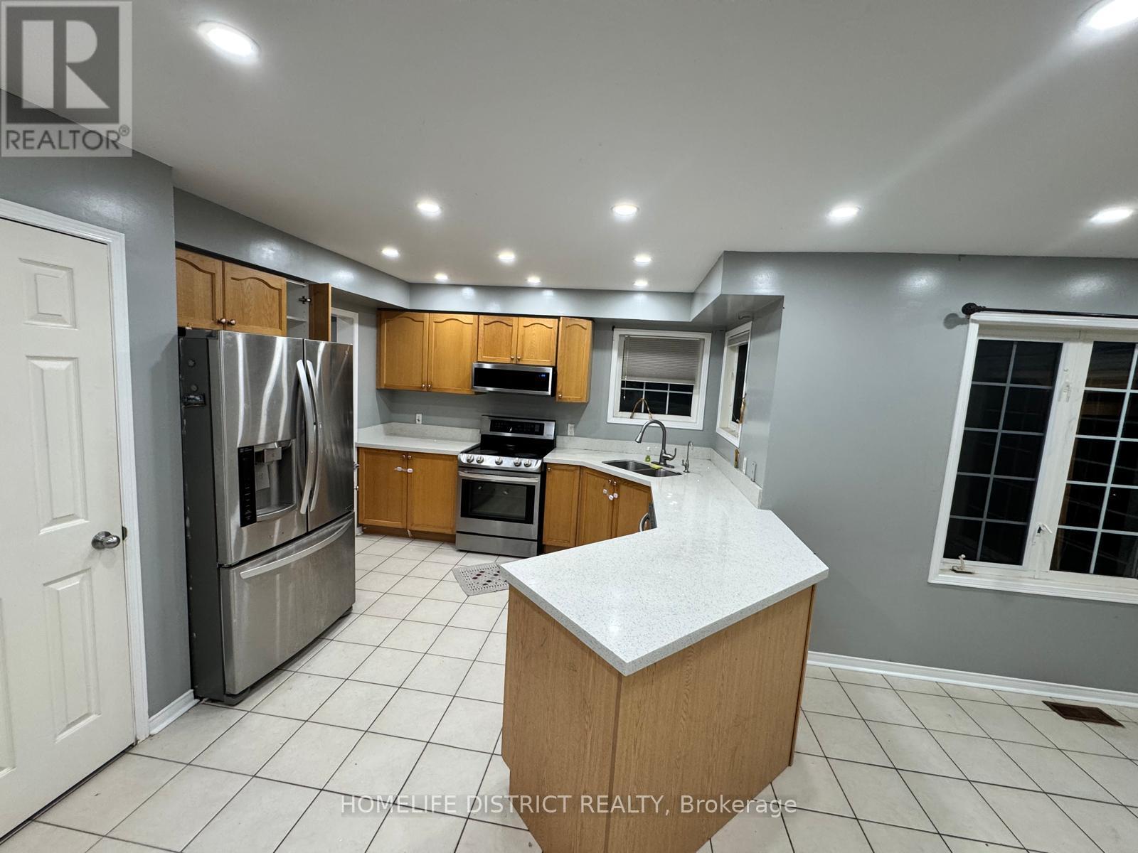 1100 Ashgrove Crescent, Oshawa, Ontario L1K 2W4 - Photo 27 - E13111712