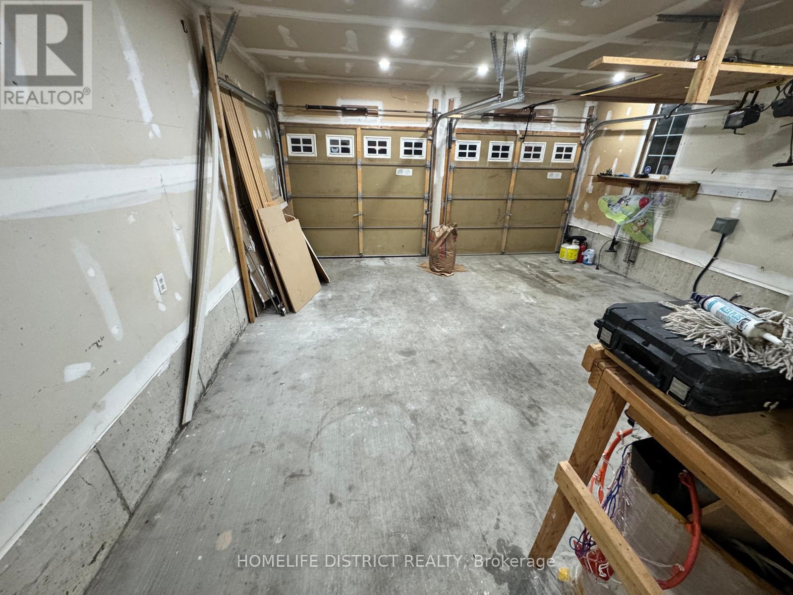 1100 Ashgrove Crescent, Oshawa, Ontario L1K 2W4 - Photo 35 - E13111712