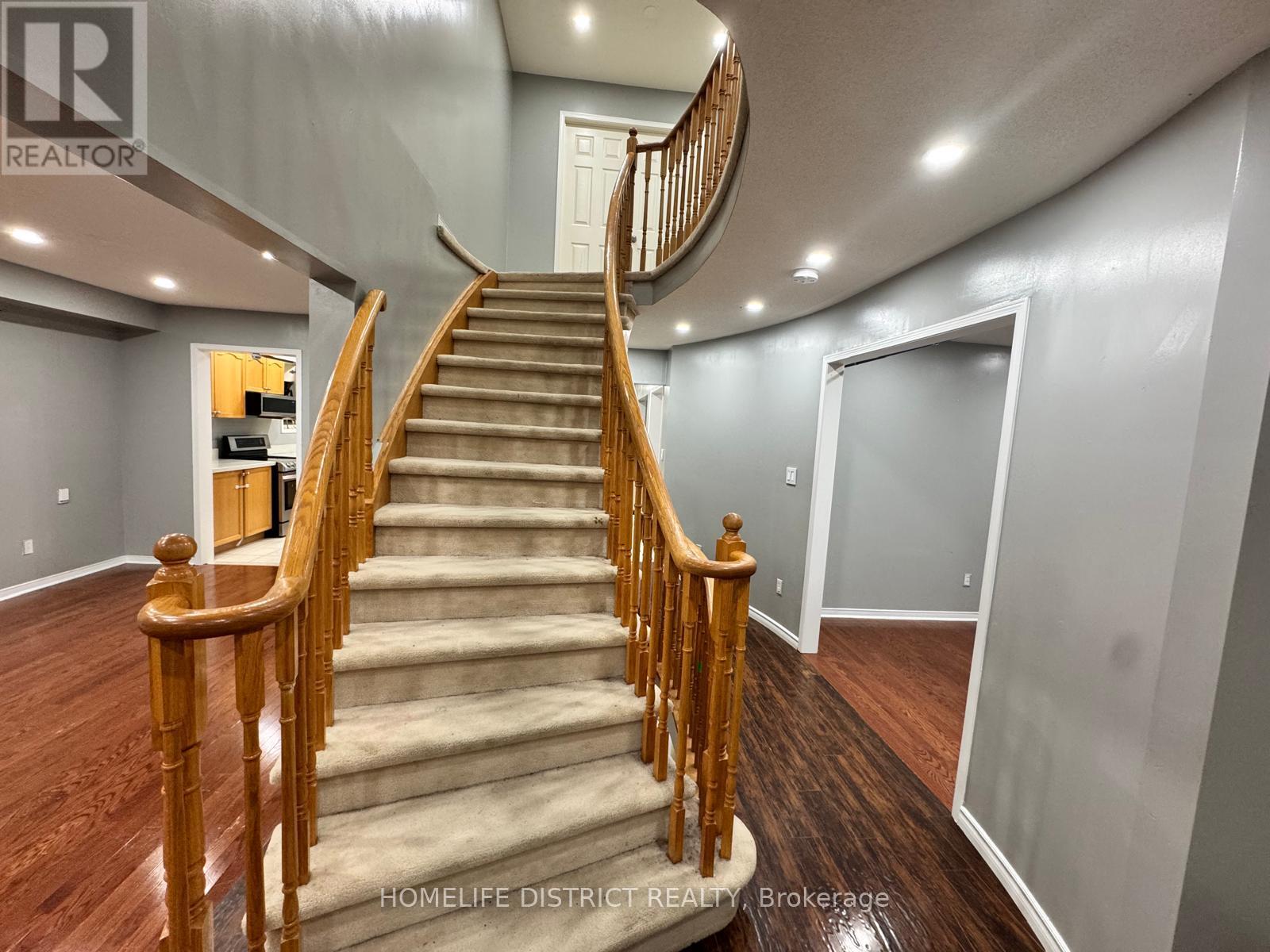 1100 Ashgrove Crescent, Oshawa, Ontario L1K 2W4 - Photo 43 - E13111712