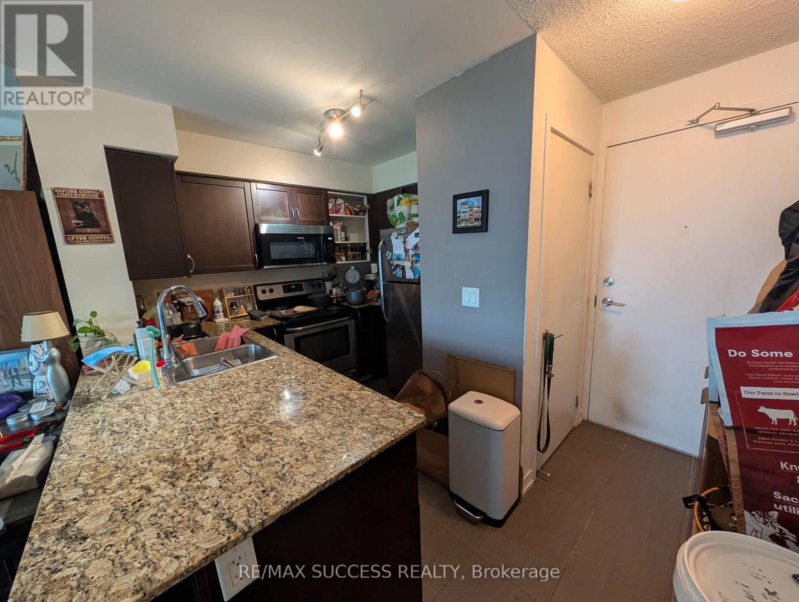 1211 - 812 Lansdowne Avenue, Toronto, Ontario  M6H 4K5 - Photo 6 - W13545414