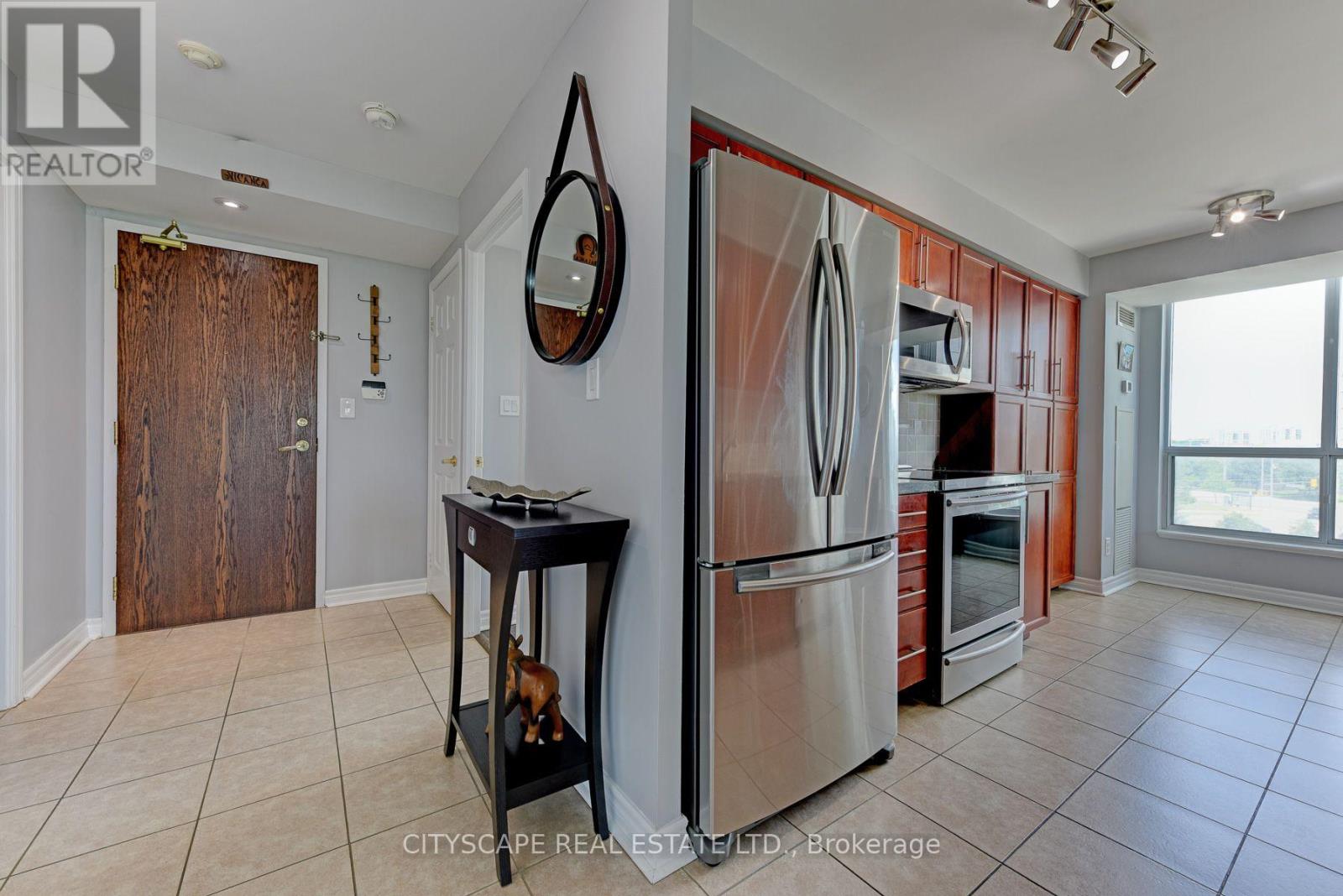 404 - 4850 Glen Erin Drive, Mississauga, Ontario  L5M 7S1 - Photo 4 - W13548282